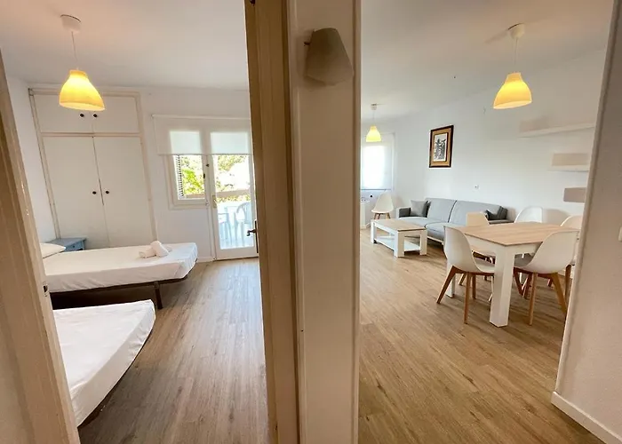 Sa Posta De Sol 卡拉恩·布拉内斯